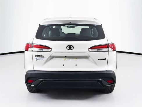Used 2024 Toyota Corolla Cross S image 6