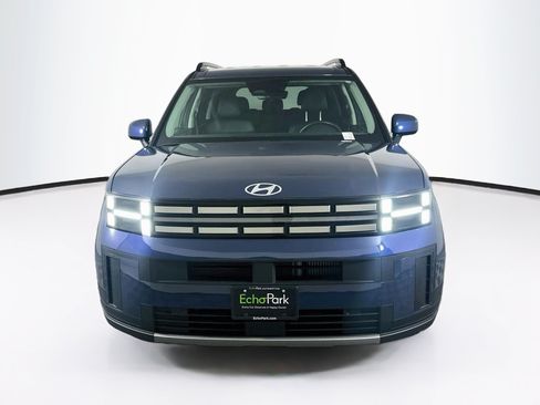 Used 2026 Hyundai Santa Fe SEL FWD image 2