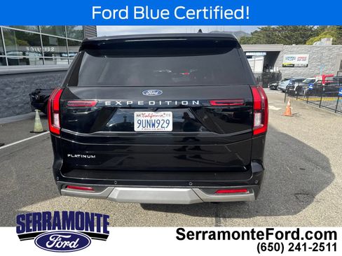 Used 2025 Ford Expedition Platinum AWD/4WD image 7