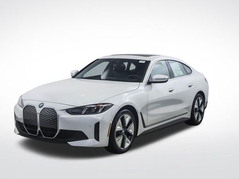 Used 2025 BMW i4 xDrive40i w/ Premium Package AWD/4WD image 1