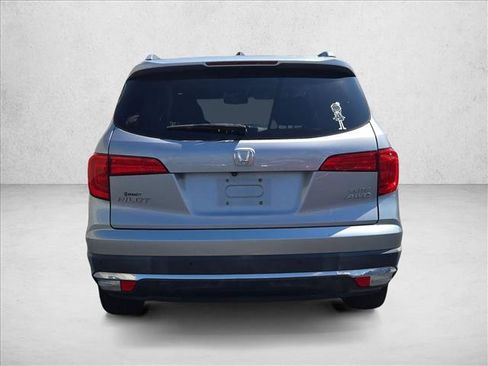 Used 2018 Honda Pilot Elite image 6