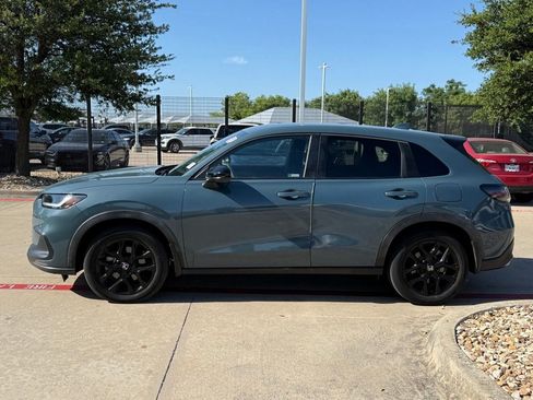 Used 2023 Honda HR-V Sport image 2