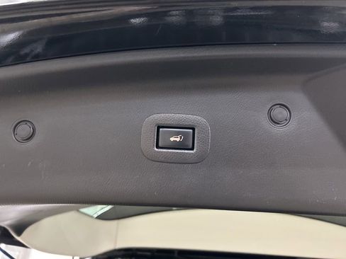 Used 2020 Nissan Armada SL w/ Premium Package AWD/4WD image 33