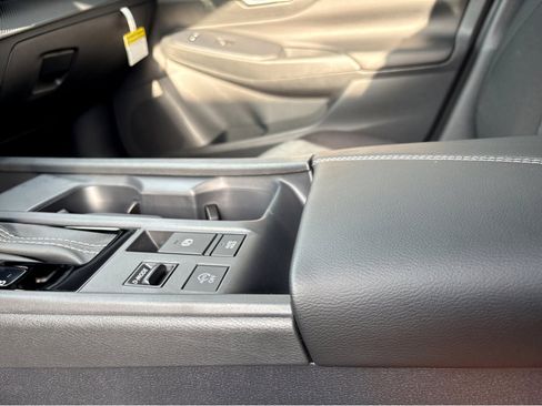 New 2026 Nissan Sentra SV w/ Floor Mat Package FWD image 7