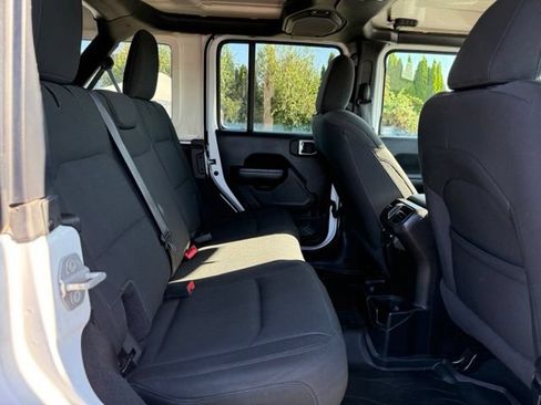 Used 2021 Jeep Wrangler Unlimited Sport AWD/4WD image 13