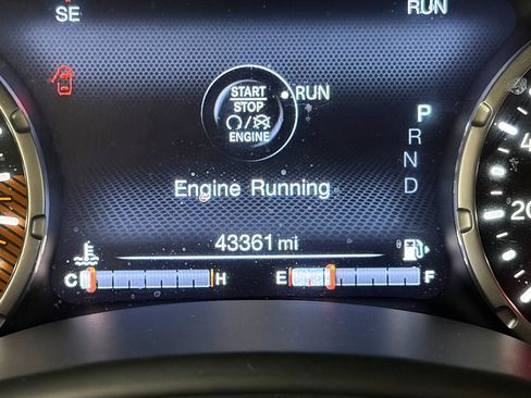 Used 2021 Jeep Renegade Latitude w/ Convenience Group image 28