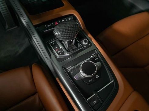 Used 2020 Audi R8 V10 image 21