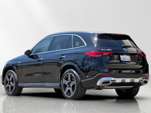 Used 2025 Mercedes-Benz GLC 350e 4MATIC image 5