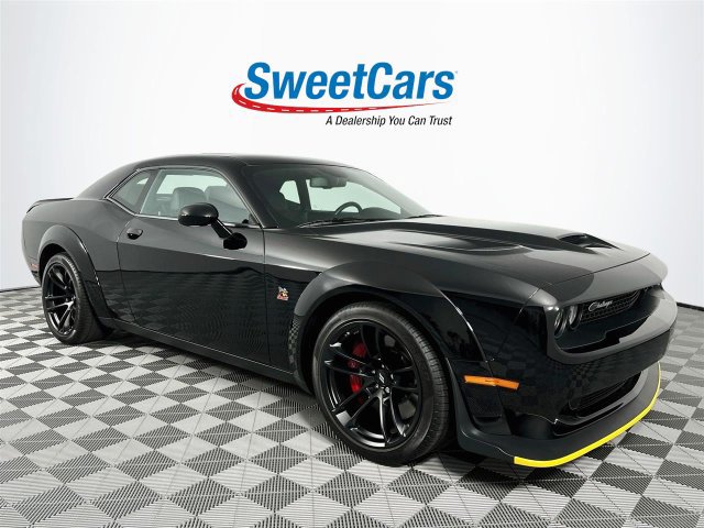 Used 2022 Dodge Challenger R/T Scat Pack RWD image 1