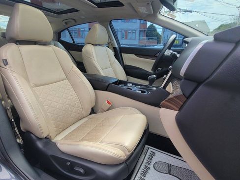 Used 2017 Nissan Maxima Platinum FWD image 21