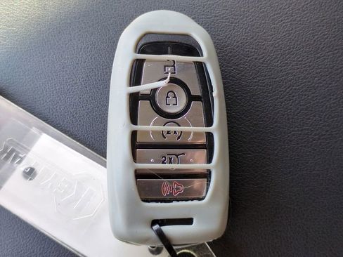 Used 2024 Ford Edge Titanium w/ Equipment Group 301A image 30