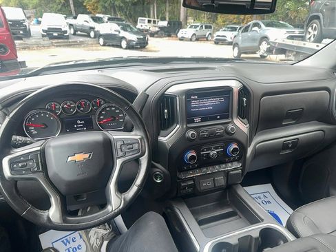 Used 2022 Chevrolet Silverado 1500 LTZ w/ Z71 Off-Road Package image 15