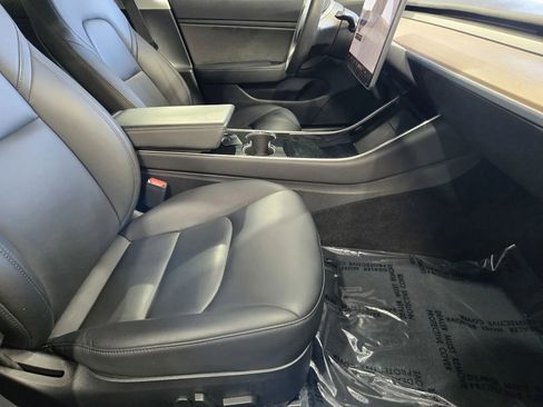 Used 2018 Tesla Model 3 Mid Range image 7