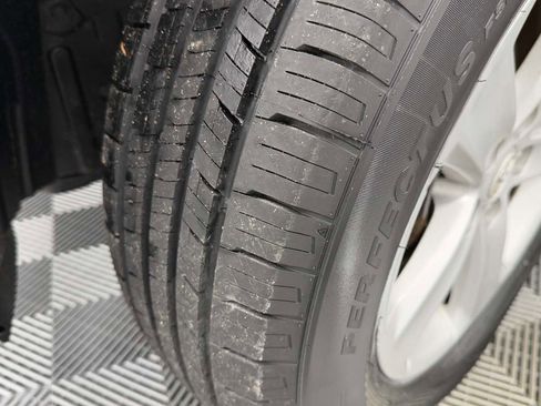 Used 2014 Toyota RAV4 XLE image 26