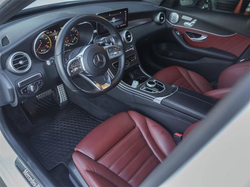 Used 2021 Mercedes-Benz C 300 Sedan image 4