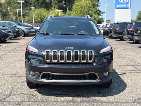 Used 2016 Jeep Cherokee Limited AWD/4WD image 3