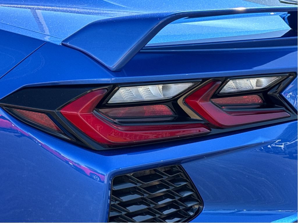 Used 2020 Chevrolet Corvette Stingray Preferred Cpe w/ 2LT Preferred Equipment Group RWD image 6