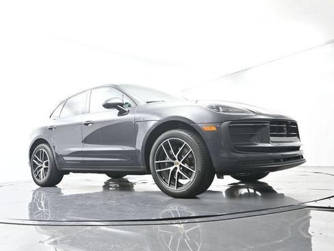 Certified 2025 Porsche Macan w/ Premium Package Plus AWD/4WD image 54