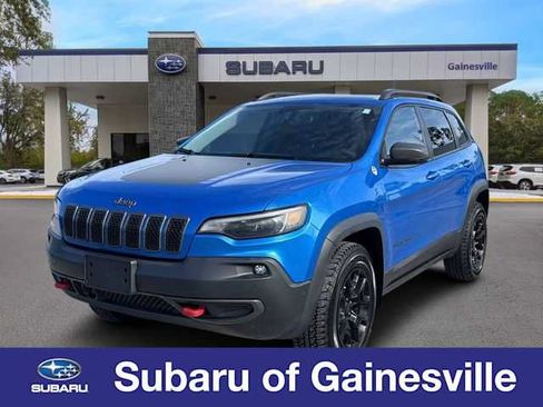Used 2019 Jeep Cherokee Trailhawk AWD/4WD image 1