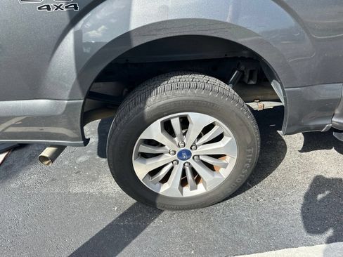 Used 2017 Ford F150 XL w/ Equipment Group 101A Mid AWD/4WD image 5