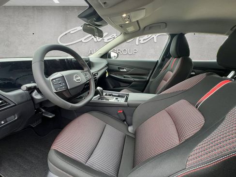 New 2026 Nissan Sentra SR FWD image 19