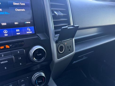 Used 2020 Ford F150 Lariat w/ Equipment Group 502A Luxury AWD/4WD image 31