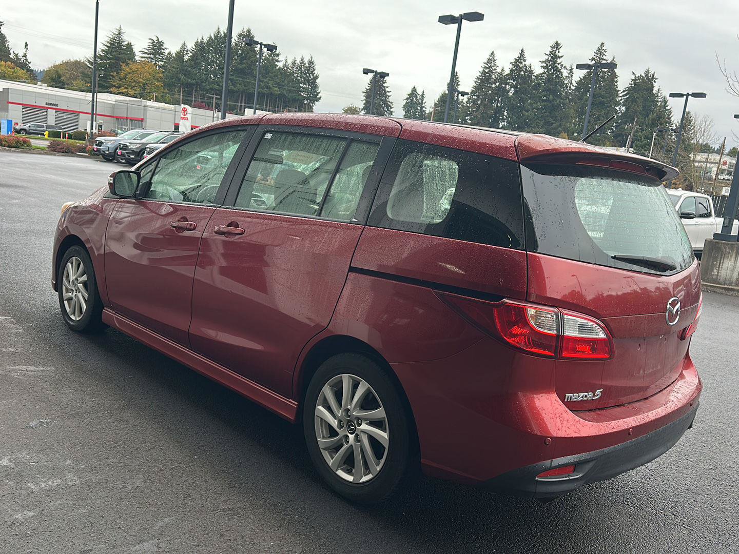 Used 2014 MAZDA MAZDA5 Touring FWD image 2