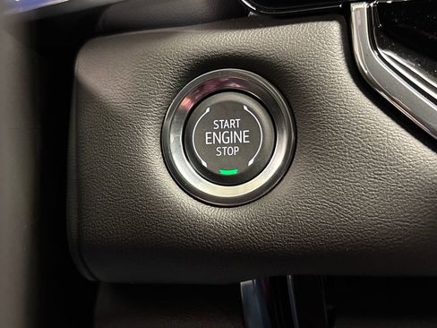 New 2026 GMC Canyon Elevation w/ Convenience Package image 39