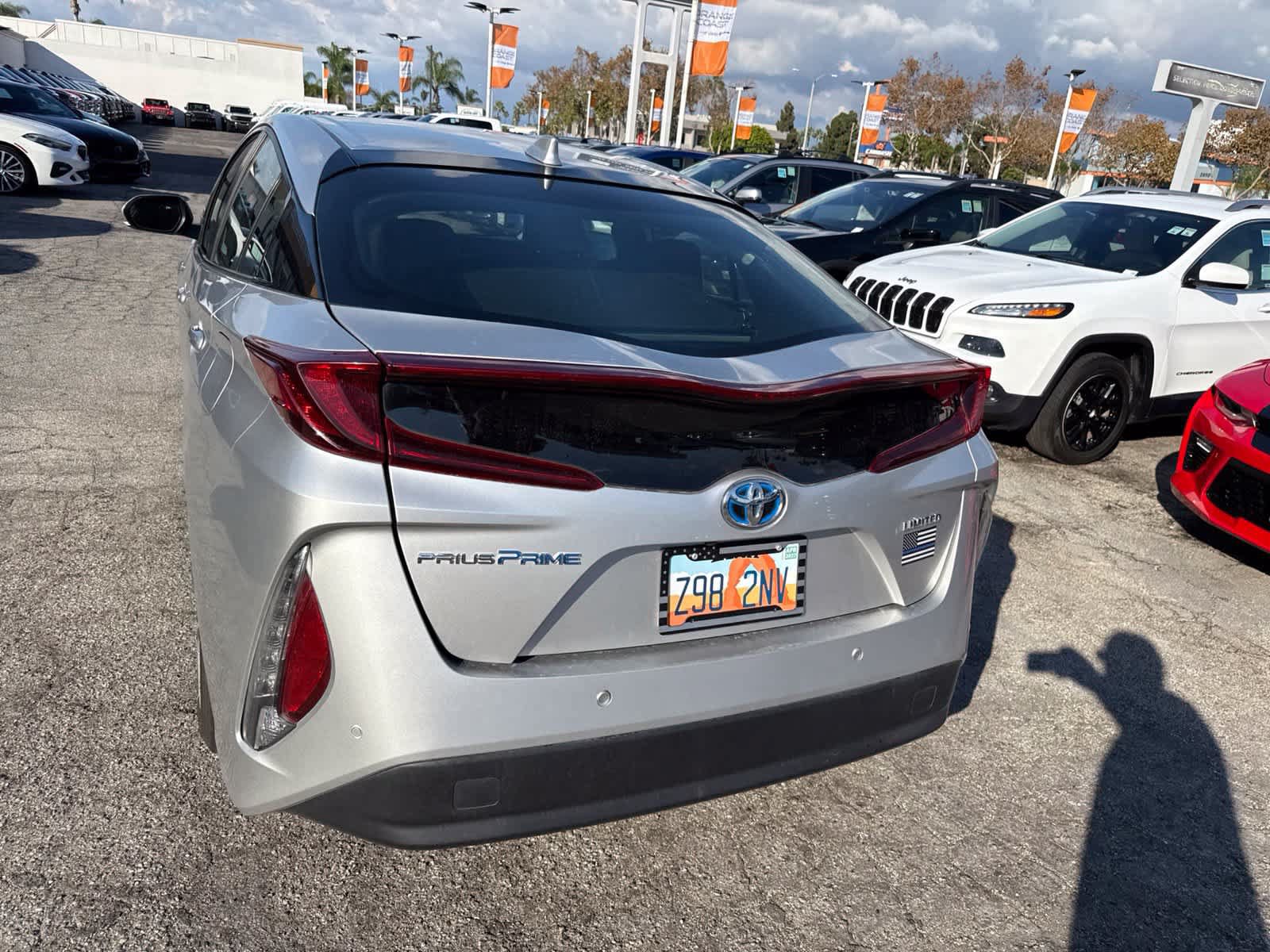 Used 2021 Toyota Prius Prime Limited FWD image 18