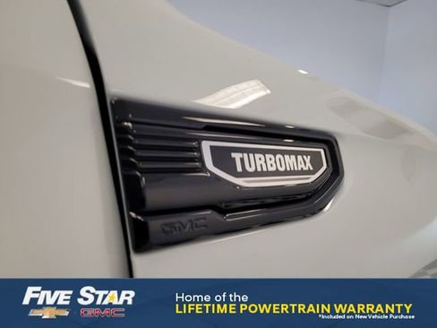 New 2026 GMC Sierra 1500 Elevation image 15