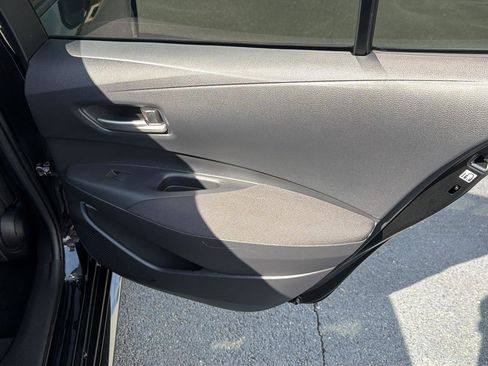Used 2021 Toyota Corolla LE FWD image 15
