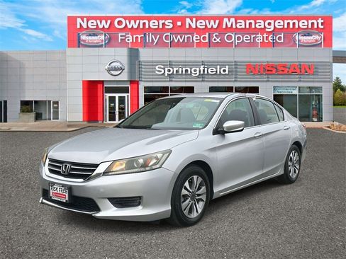 Used 2013 Honda Accord LX image 2