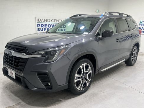 Used 2024 Subaru Ascent Limited w/ Technology Package image 4