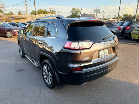 Used 2020 Jeep Cherokee Latitude Plus w/ Cold Weather Group AWD/4WD image 7