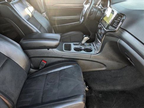 Used 2022 Jeep Grand Cherokee Laredo X image 21