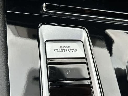 Used 2024 Volkswagen Atlas Cross Sport SE image 10