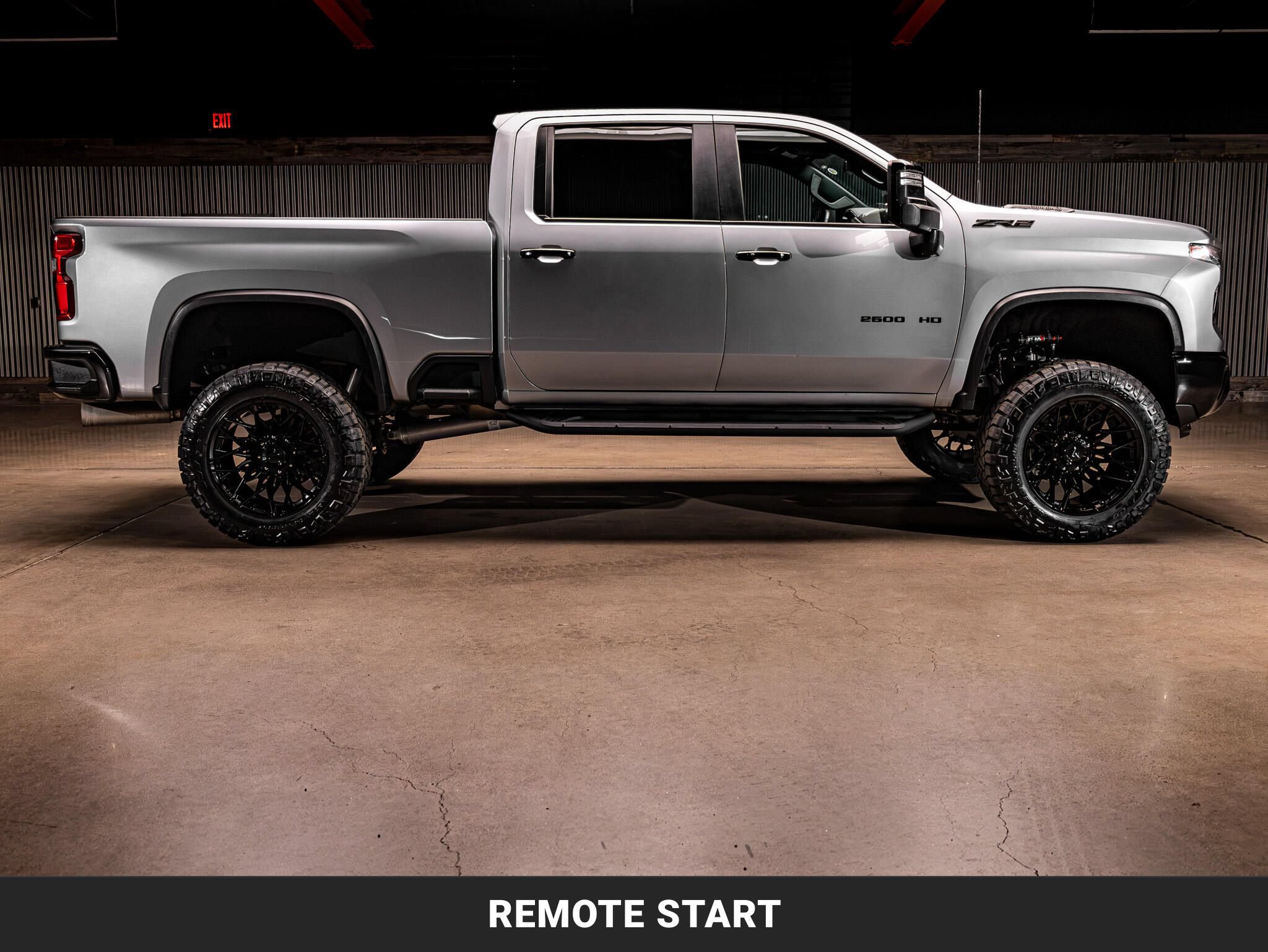 Used 2024 Chevrolet Silverado 2500 ZR2 AWD/4WD image 11