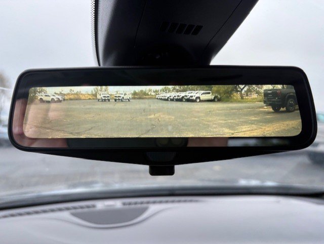 Used 2021 Buick Enclave Avenir w/ Avenir Technology Package FWD image 22