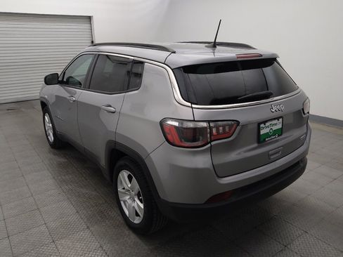 Used 2022 Jeep Compass Latitude FWD image 5