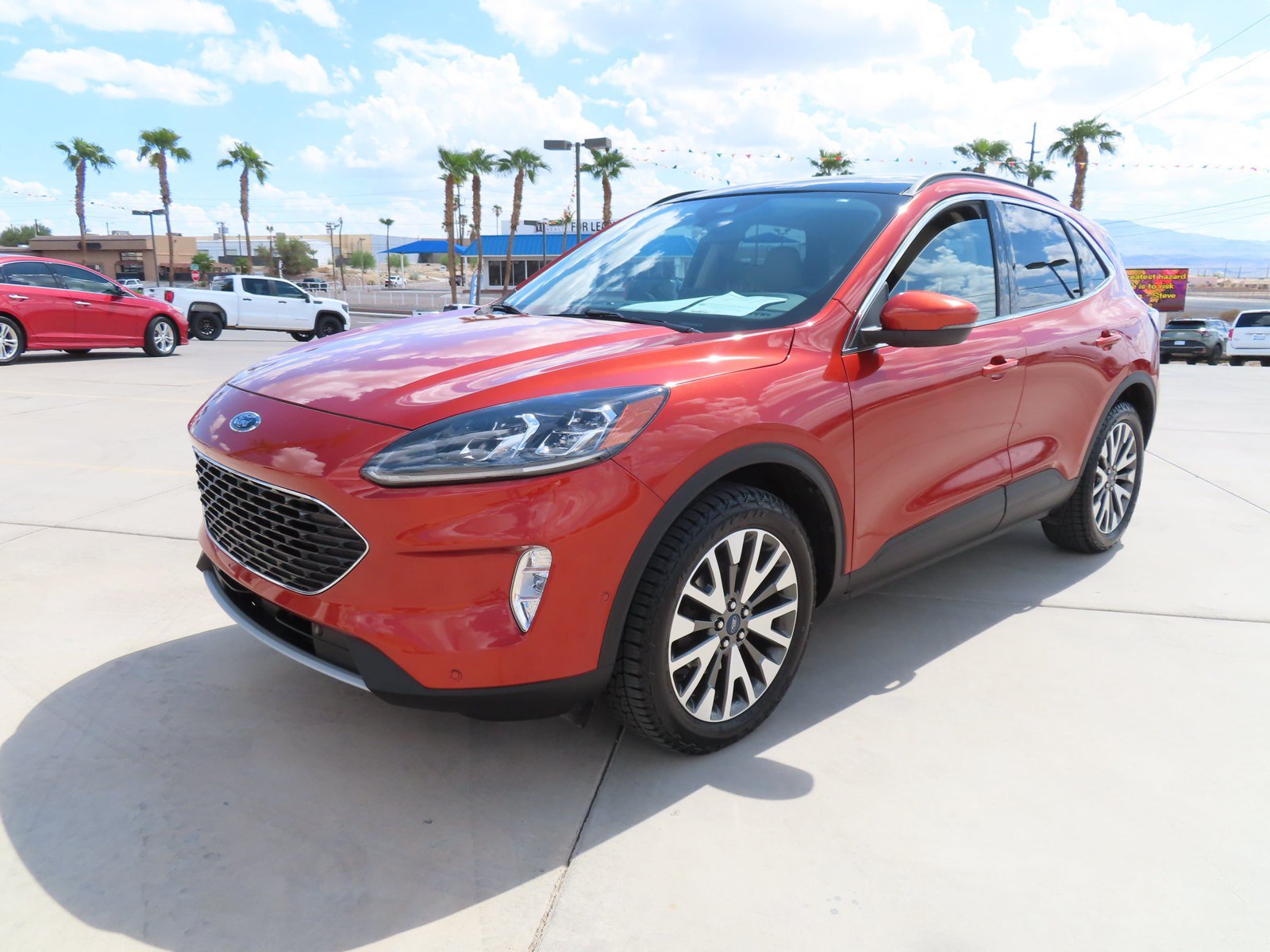 Used 2020 Ford Escape Titanium AWD/4WD image 3