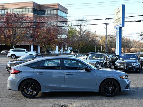 Used 2022 Honda Civic Sport image 7