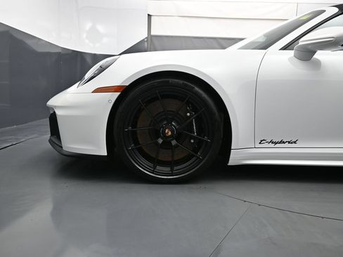 Used 2026 Porsche 911 Carrera GTS RWD image 6