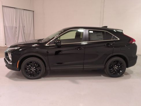 New 2025 Mitsubishi Eclipse Cross LE image 7