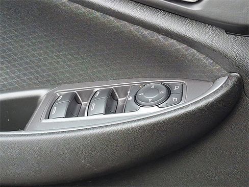 Used 2024 Chevrolet Malibu LT image 21