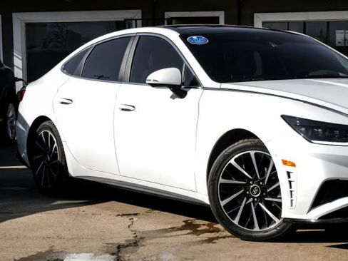 Used 2021 Hyundai Sonata Limited image 10