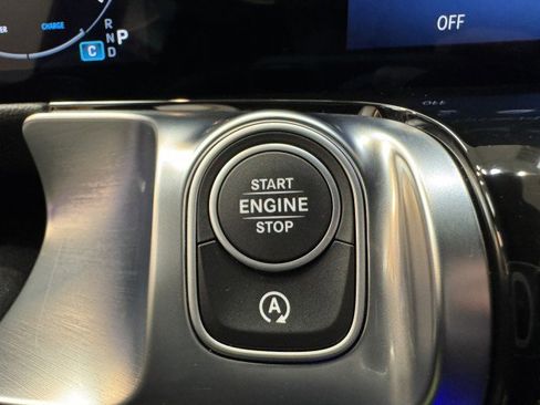 Certified 2025 Mercedes-Benz GLB 250 image 22