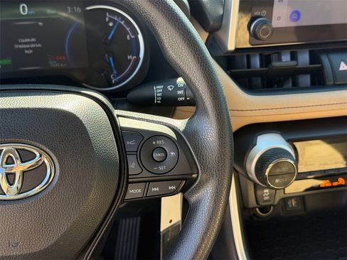 Used 2023 Toyota RAV4 LE image 15