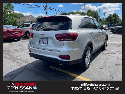 Used 2020 Kia Sorento LX w/ LX I4 Convenience Package AWD/4WD image 5