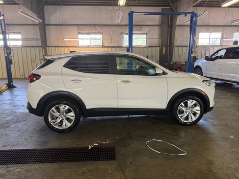 Used 2025 Buick Encore GX Preferred FWD image 8
