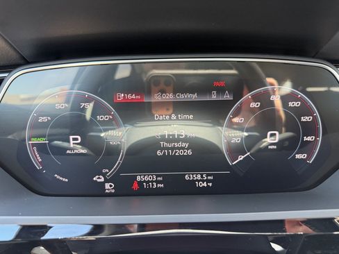Used 2020 Audi e-tron Premium Plus AWD/4WD image 17